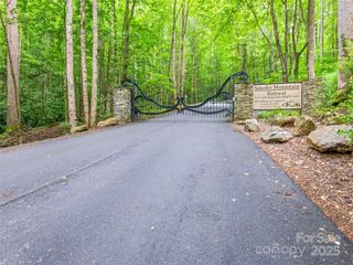 13 Galega Trail D, Maggie Valley, NC 28751