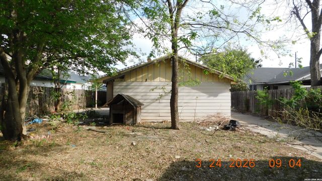 912 Theo, San Antonio, TX 78225