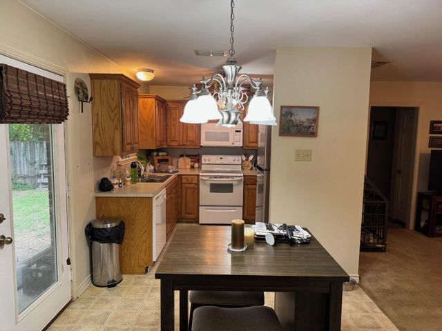 917 Leach Street, Kilgore, TX 75662