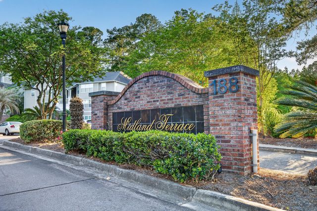 188 Midland Parkway 103, Summerville, SC 29485