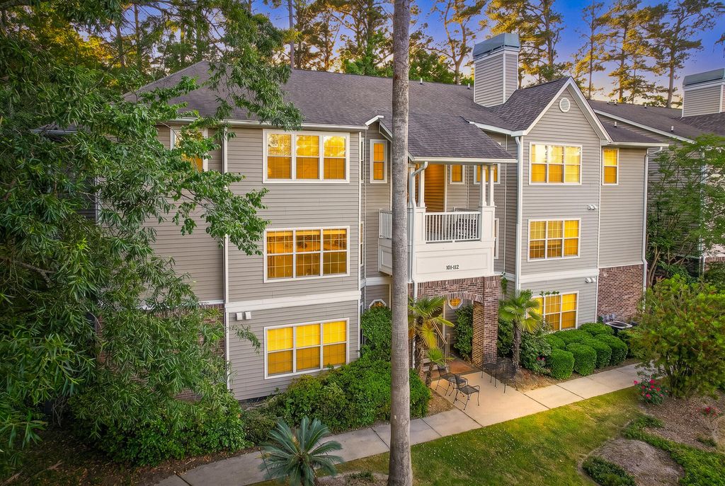188 Midland Parkway 103, Summerville, SC 29485