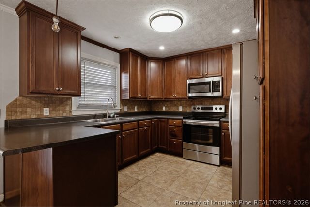 3720 Souchak Drive, Hope Mills, NC 28348