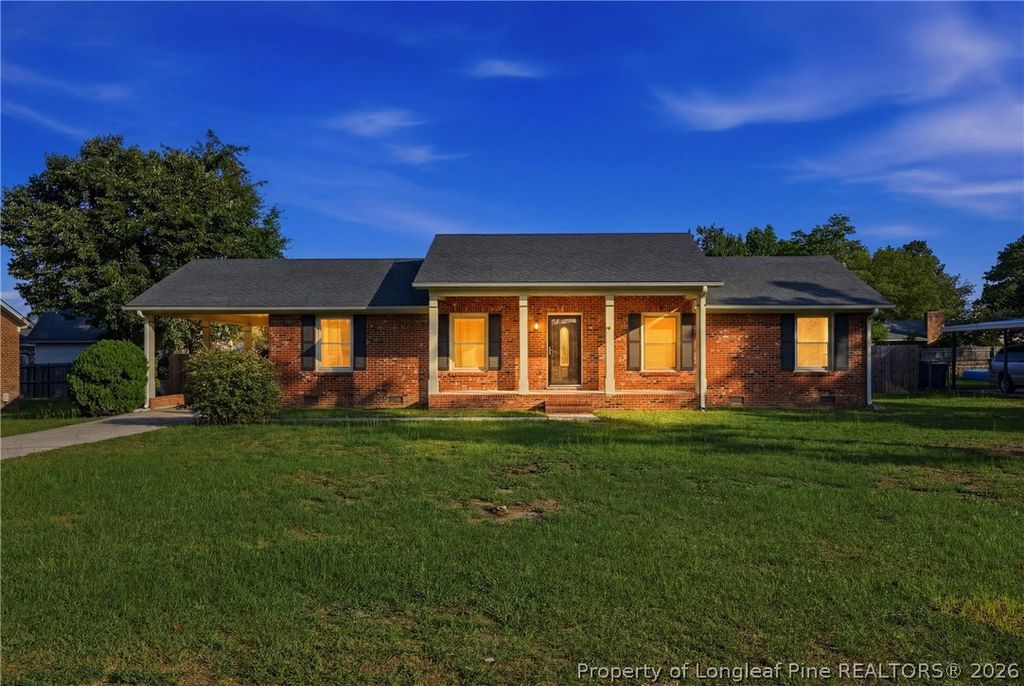 3720 Souchak Drive, Hope Mills, NC 28348