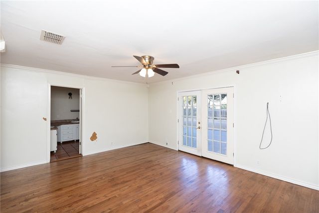 534 Harrison St, Corpus Christi, TX 78404