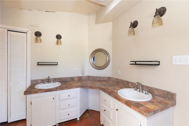 534 Harrison St, Corpus Christi, TX 78404