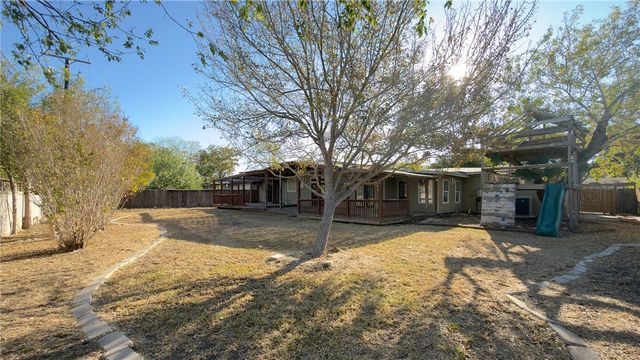 534 Harrison St, Corpus Christi, TX 78404