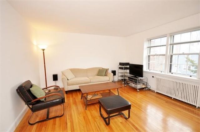 8 Kilsyth Ter 44, Boston, MA 02135