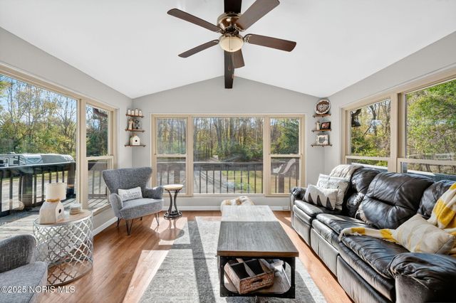 11260 Monclova Road, Monclova, OH 43542