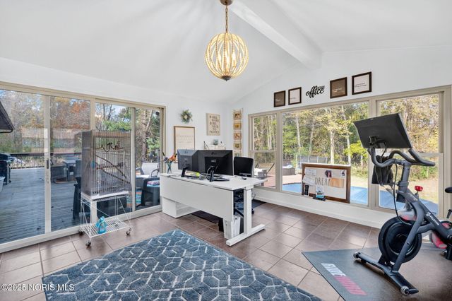 11260 Monclova Road, Monclova, OH 43542