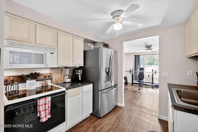 11260 Monclova Road, Monclova, OH 43542