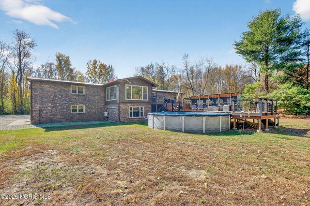 11260 Monclova Road, Monclova, OH 43542