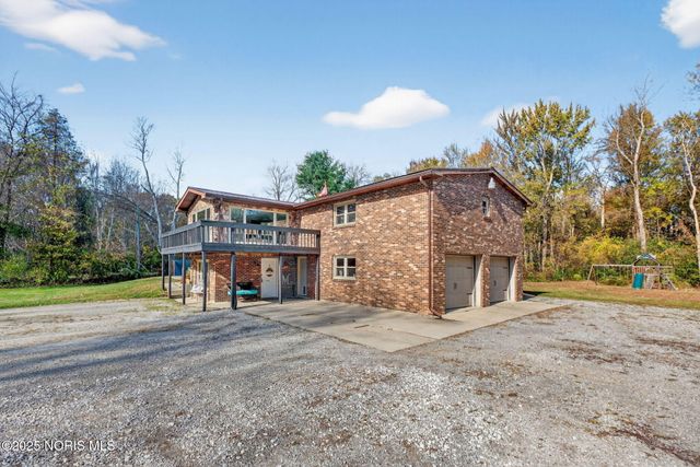 11260 Monclova Road, Monclova, OH 43542