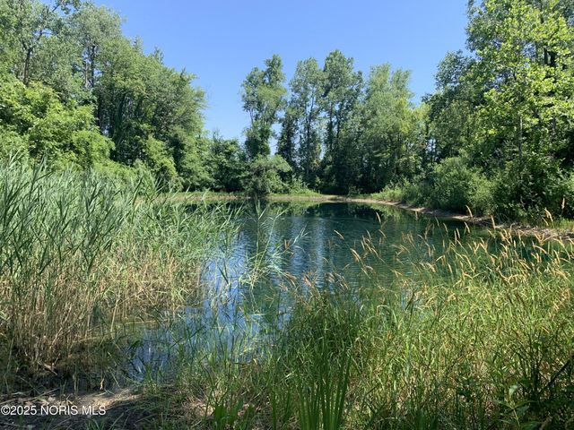 11260 Monclova Road, Monclova, OH 43542