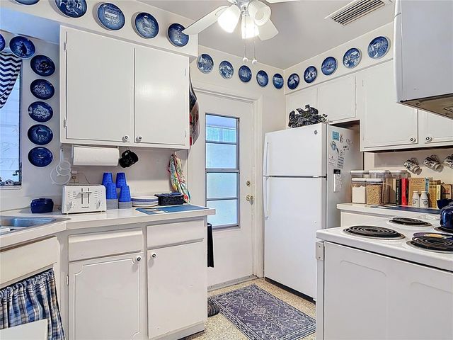 1148 BRIARWOOD AVENUE, Deltona, FL 32725