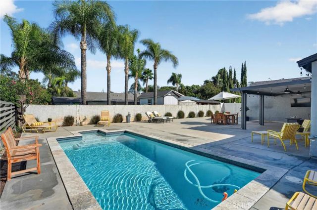 843 W Francis, Corona, CA 92882