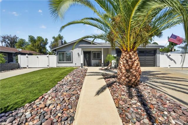 843 W Francis, Corona, CA 92882