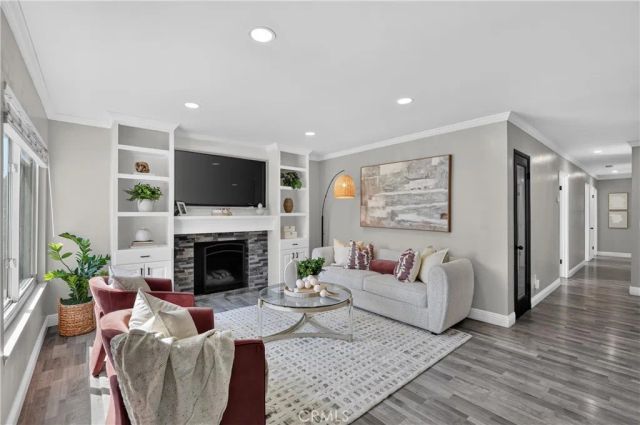 843 W Francis, Corona, CA 92882