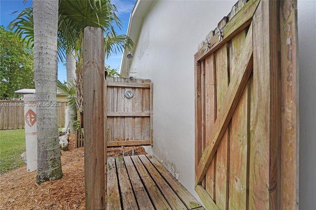 20320 Bel Aire Dr 0, Cutler Bay, FL 33189