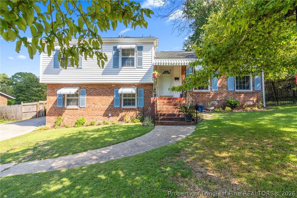 459 Grayton Place, Fayetteville, NC 28311 — exterior
