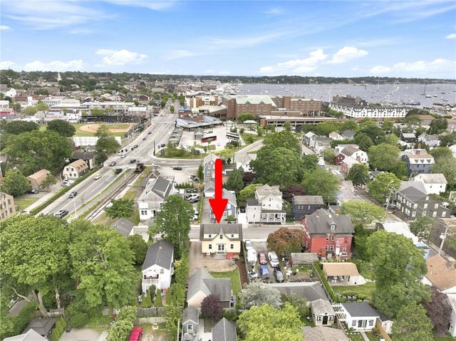 21 Elm Street, Newport, RI 02840