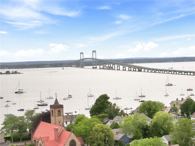 21 Elm Street, Newport, RI 02840