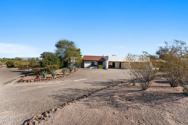 100 N Lazy Fox Road 3, Wickenburg, AZ 85390