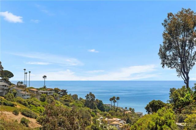 2365 Hillview Drive, Laguna Beach, CA 92651