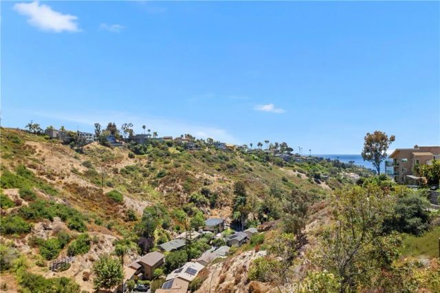 2365 Hillview Drive, Laguna Beach, CA 92651