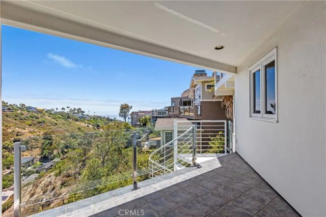 2365 Hillview Drive, Laguna Beach, CA 92651