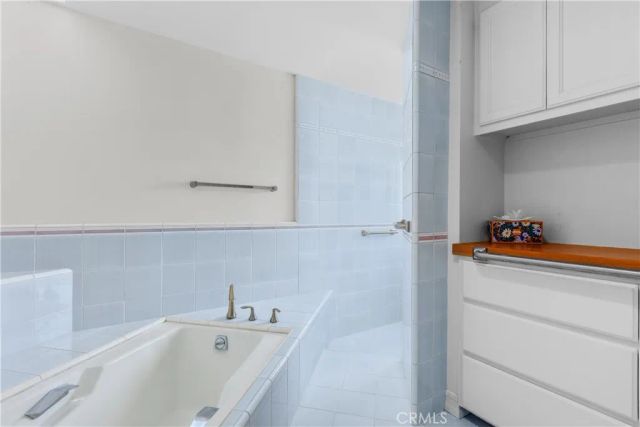 2365 Hillview Drive, Laguna Beach, CA 92651