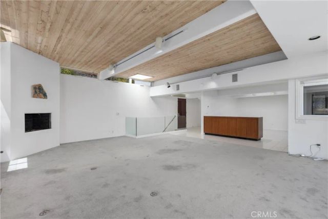 2365 Hillview Drive, Laguna Beach, CA 92651