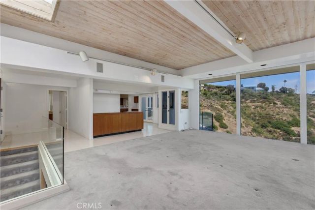 2365 Hillview Drive, Laguna Beach, CA 92651