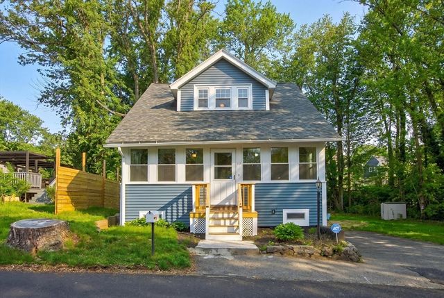112 Percy St, Dracut, MA 01826