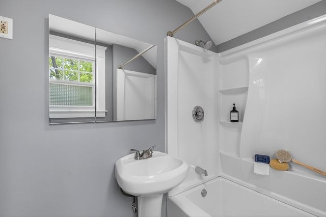 112 Percy St, Dracut, MA 01826