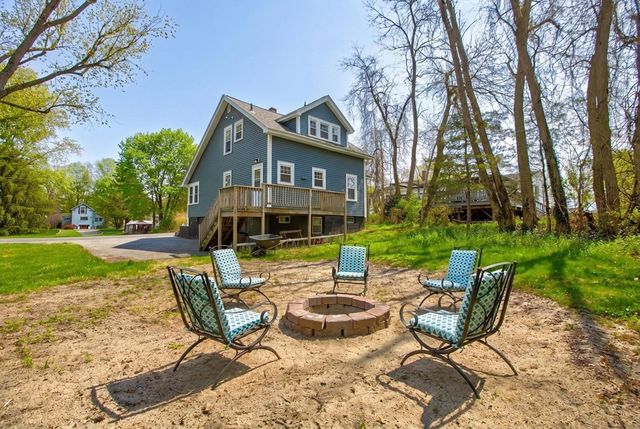 112 Percy St, Dracut, MA 01826