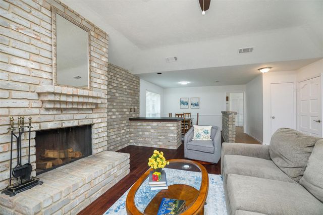 12410 Pantano Drive, Houston, TX 77065