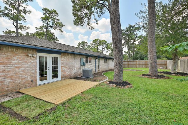 12410 Pantano Drive, Houston, TX 77065