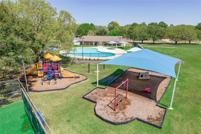 12410 Pantano Drive, Houston, TX 77065