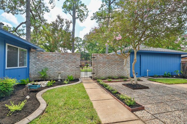 12410 Pantano Drive, Houston, TX 77065