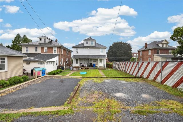 1025 Main Street, Hellertown Boro, PA 18055