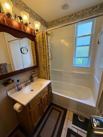 15 Forest Street L, Manchester, CT 06040