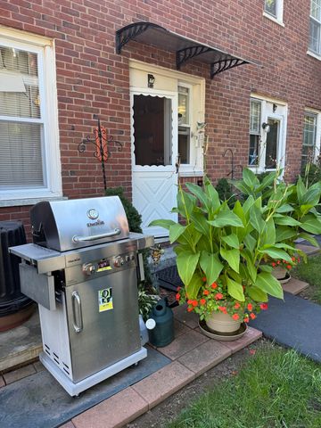 15 Forest Street L, Manchester, CT 06040