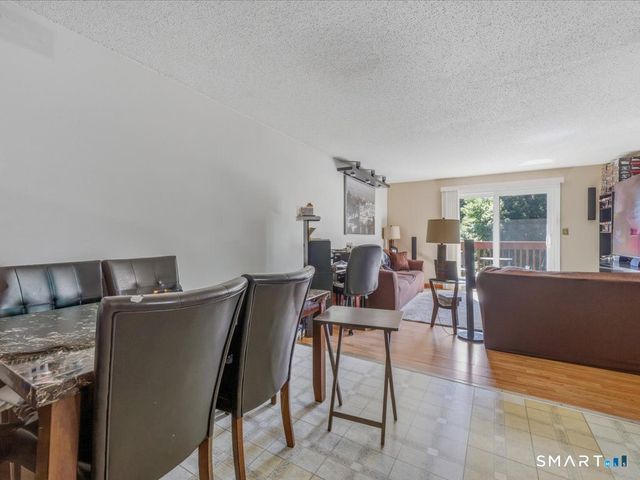 1001 Old Colony Road 7-15, Meriden, CT 06451