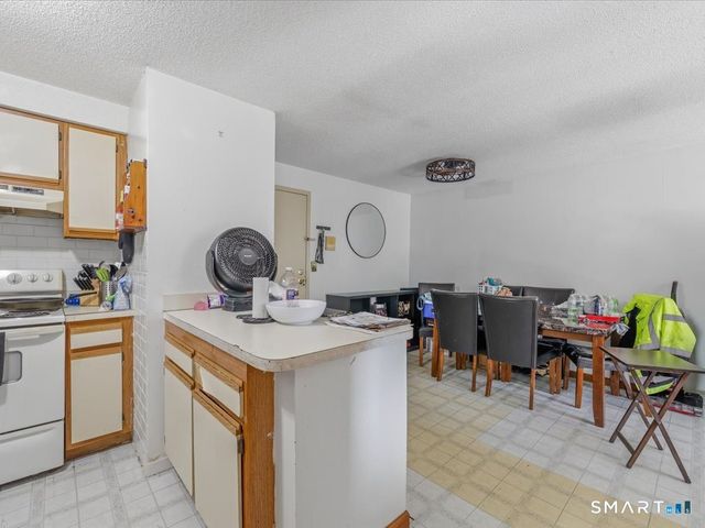 1001 Old Colony Road 7-15, Meriden, CT 06451