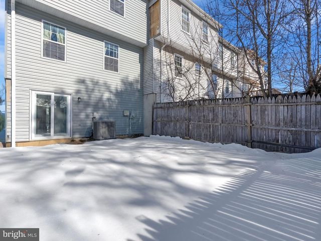 5859 HIL MAR DR, District Heights, MD 20747