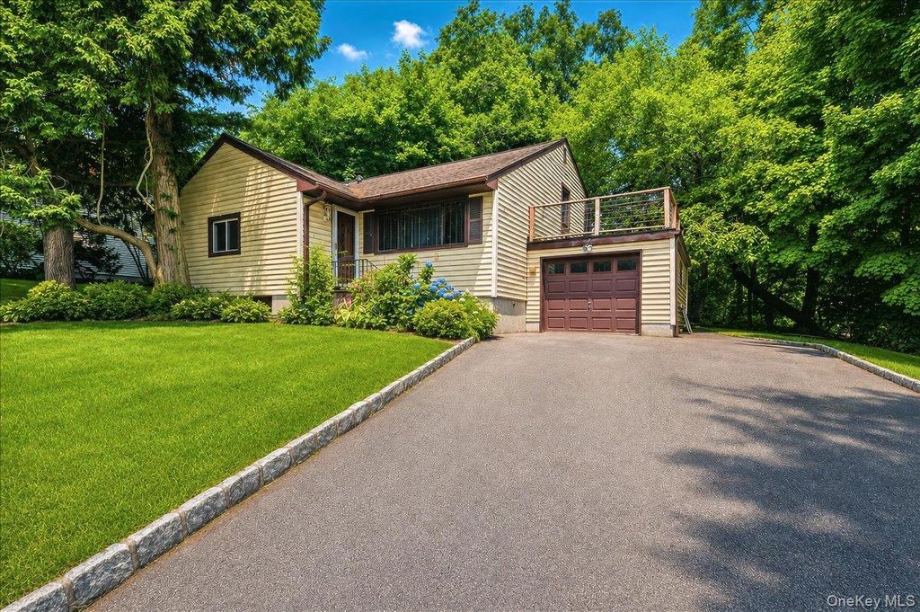 63 Waterbury Parkway, Cortlandt Manor, NY 10567