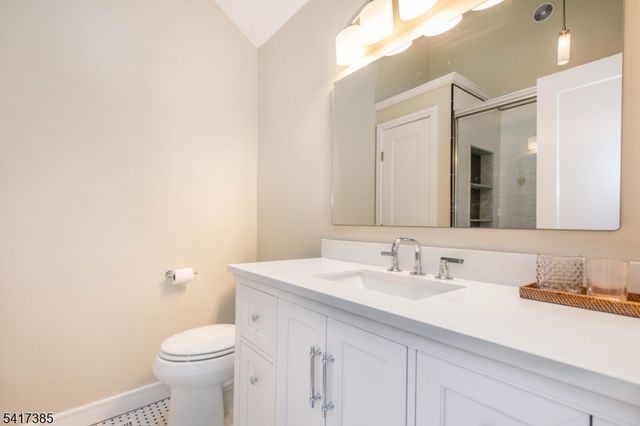 10 Hemlock Ln, Harding Twp., NJ 07960