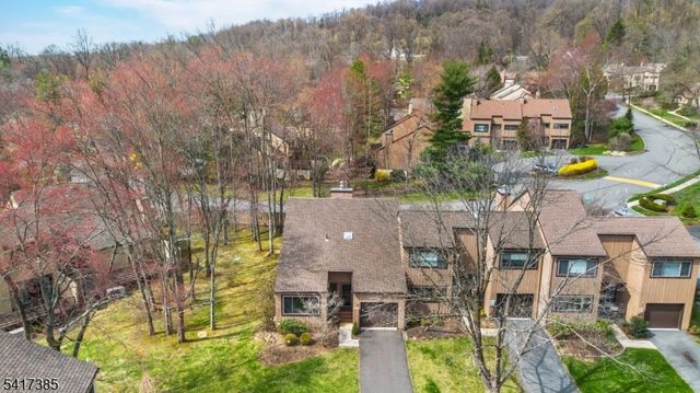 10 Hemlock Ln, Harding Twp., NJ 07960