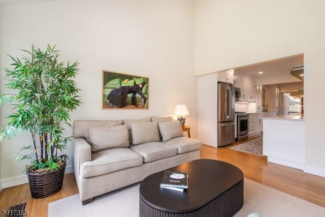 10 Hemlock Ln, Harding Twp., NJ 07960