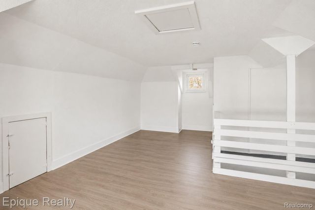 64 Glendale Street, Highland Park, MI 48203